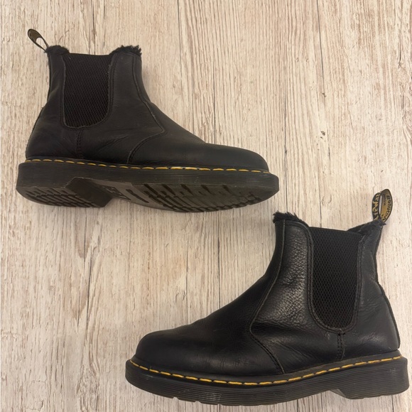 Dr. Martens / Doc Martens 2976 Leonore Chelsea Faux Fur Pull on ankle boots 7 - Picture 6 of 10
